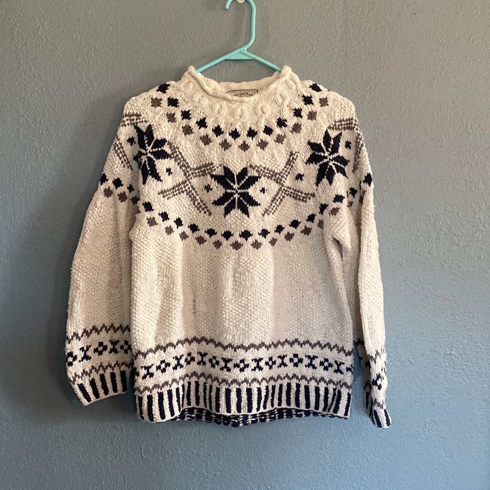 Vintage American eagle winter white hand knit sweater